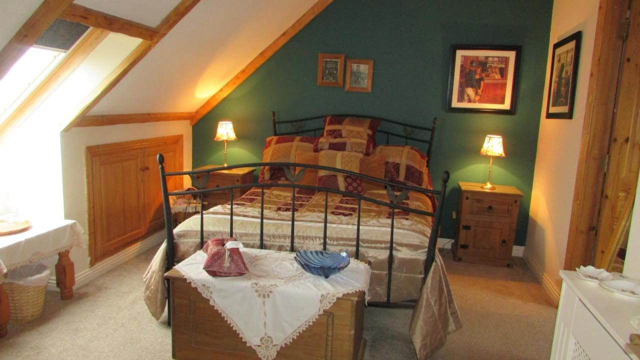 Breacan Cottage B&B Кинвара Екстериор снимка